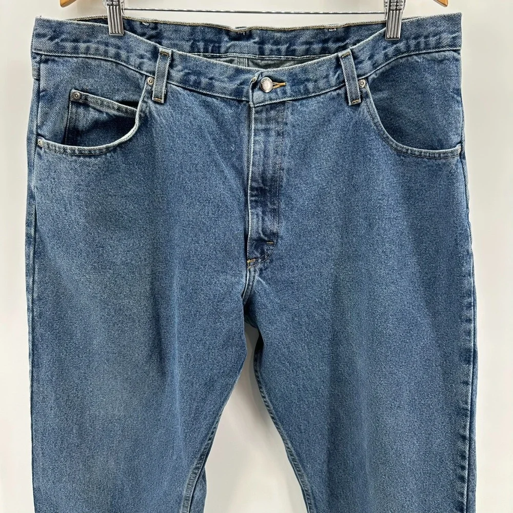Wrangler Straight Jeans Mens 40x30 Blue Denim Relaxed Fit‎ High Rise 5-Pocket